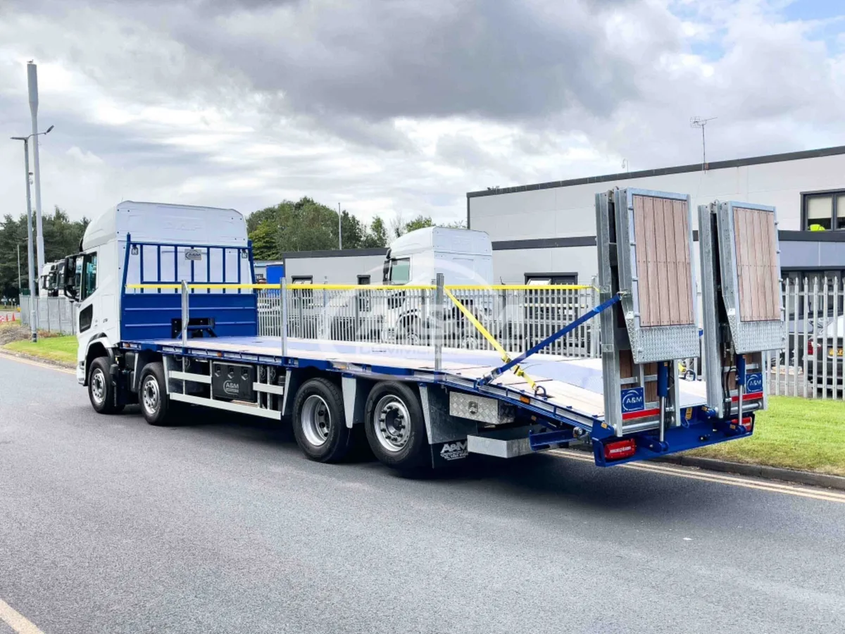 2025 DAF XD 450 BEAVERTAIL 8X2 REARLIFT & STEER - Image 4