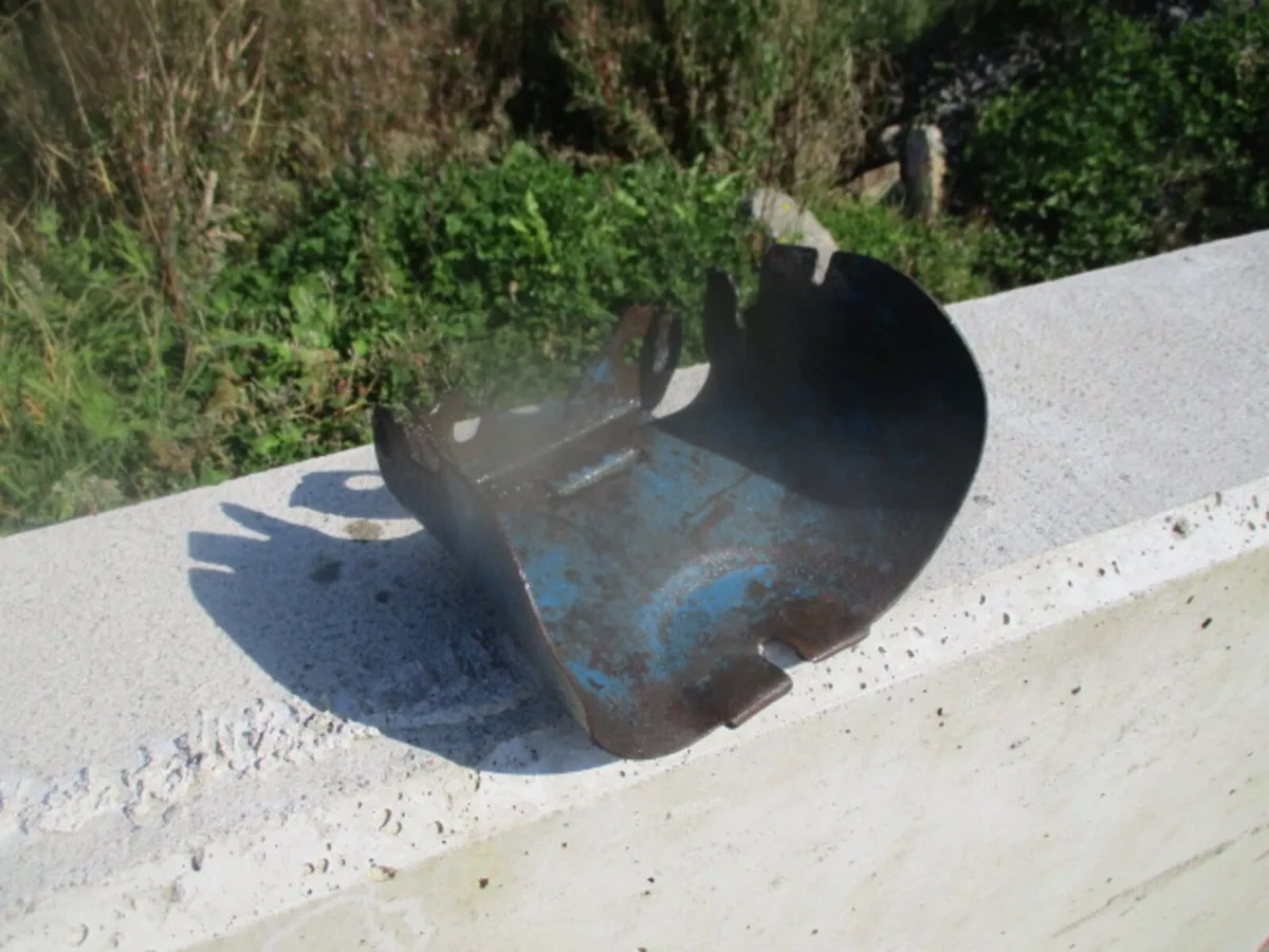 Original Ford 4000 / 5000 / 7000 PTO Cover - Image 3