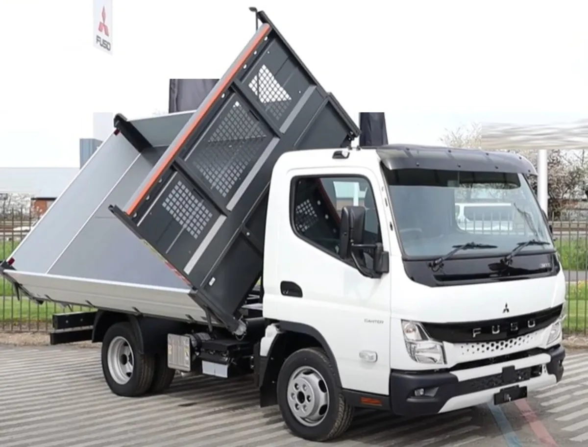 3.5 ton GVW FUSO Canter 3-Way Tipper - Image 2