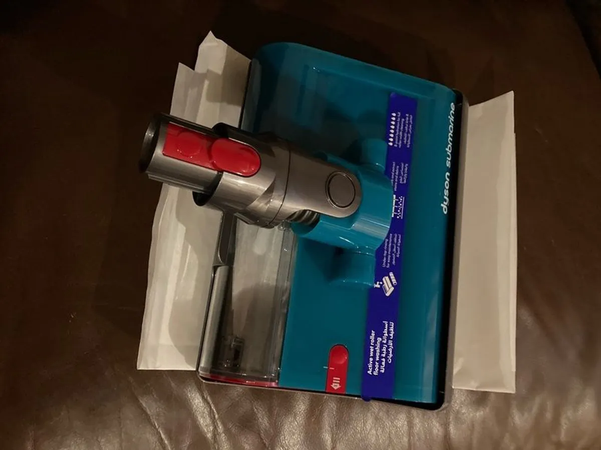 Dyson V15s Detect Submarine wet roller head - Image 1