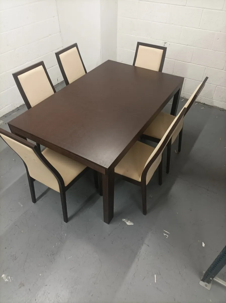 Calligaris Dining Room Table   Chairs available al - Image 1