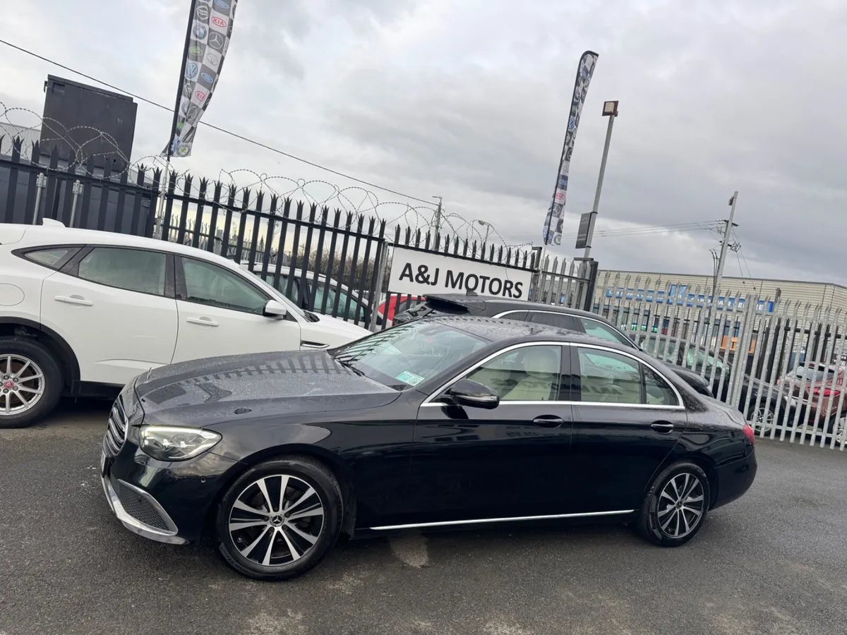 2021Mercedes E-Class Avantgarde Auto - Image 3