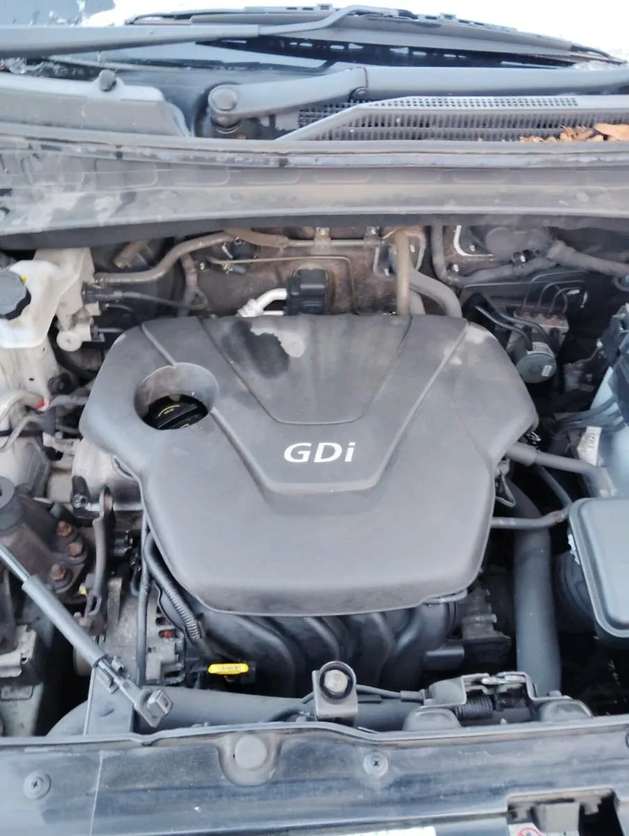 Breaking Hyundai ix35 2013 1.6gdi petrol - Image 3