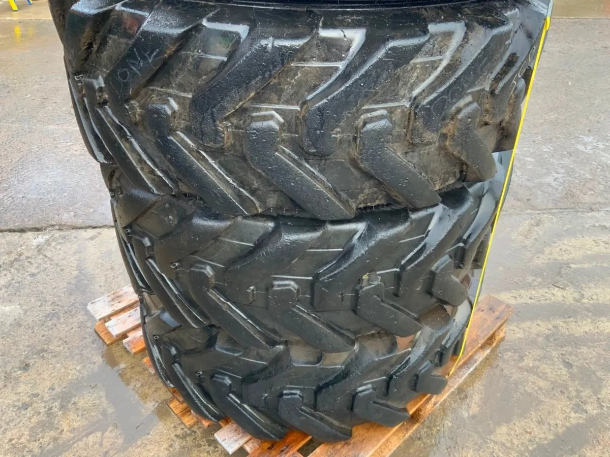 400 x 80 x 24 TELEPORTER TYRES.......797. - Image 4