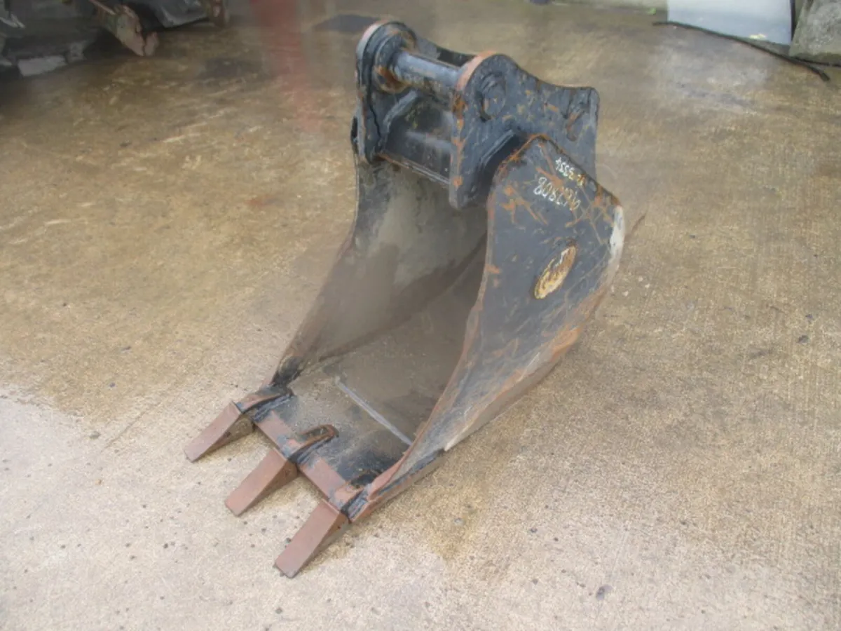 Geith 18' Bucket ((60mm Pins)) - Image 1