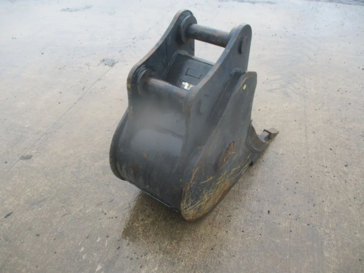 Geith 18' Bucket ((60mm Pins)) - Image 4