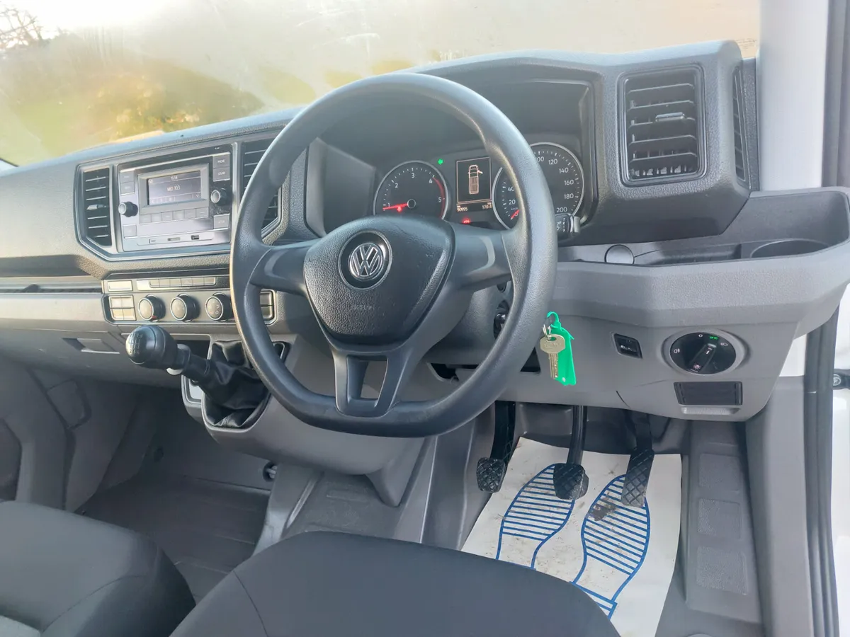 VOLKSWAGEN CRAFTER 2020' 90K KMS - Image 4