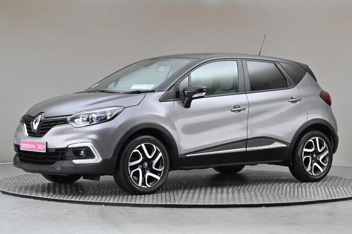 Renault Captur 1.0 TCe 90 5spd Iconic  sat Nav re - Image 4