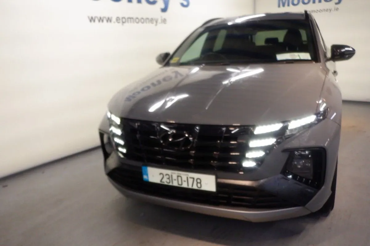 Hyundai Tucson N Line Plug IN Hybrid 4WD 1.6l Pet - Image 2
