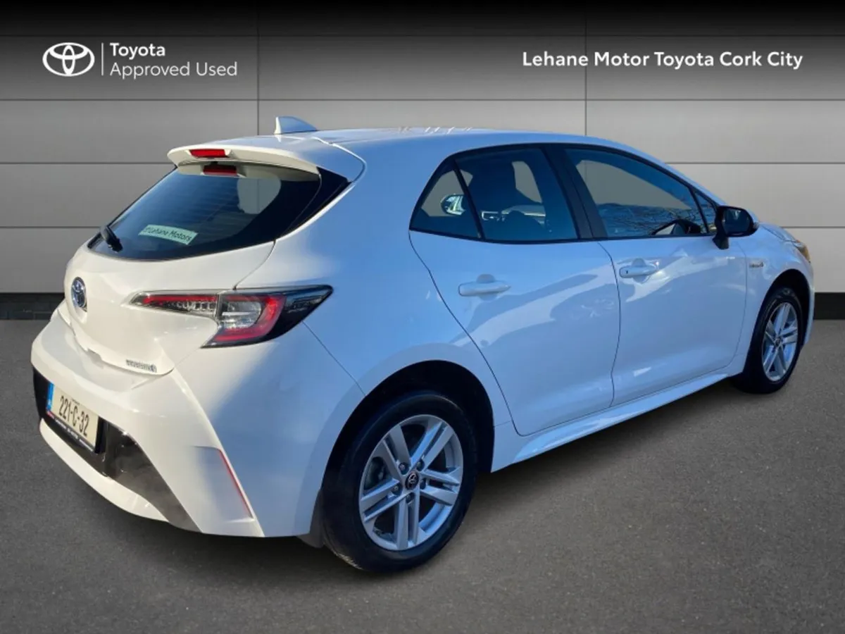 Toyota Corolla Hybrid Luna H/B 4DR Auto - Image 2