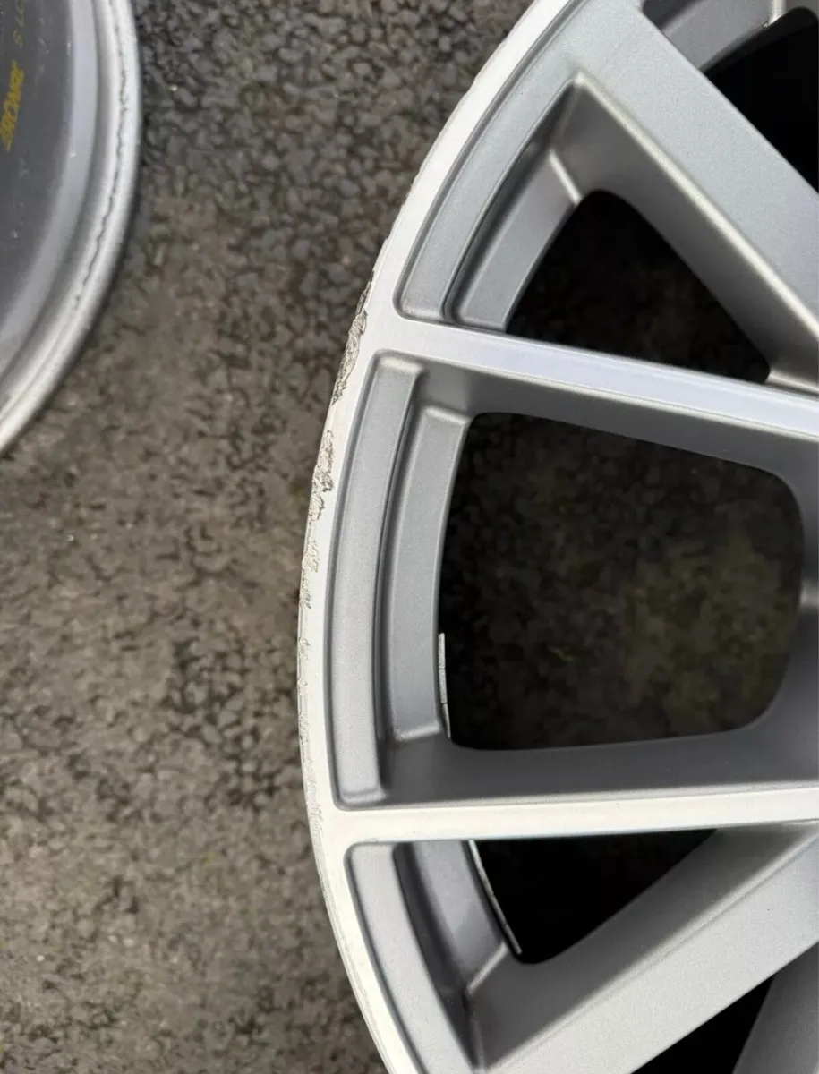 Audi 22” Alloys - Image 3