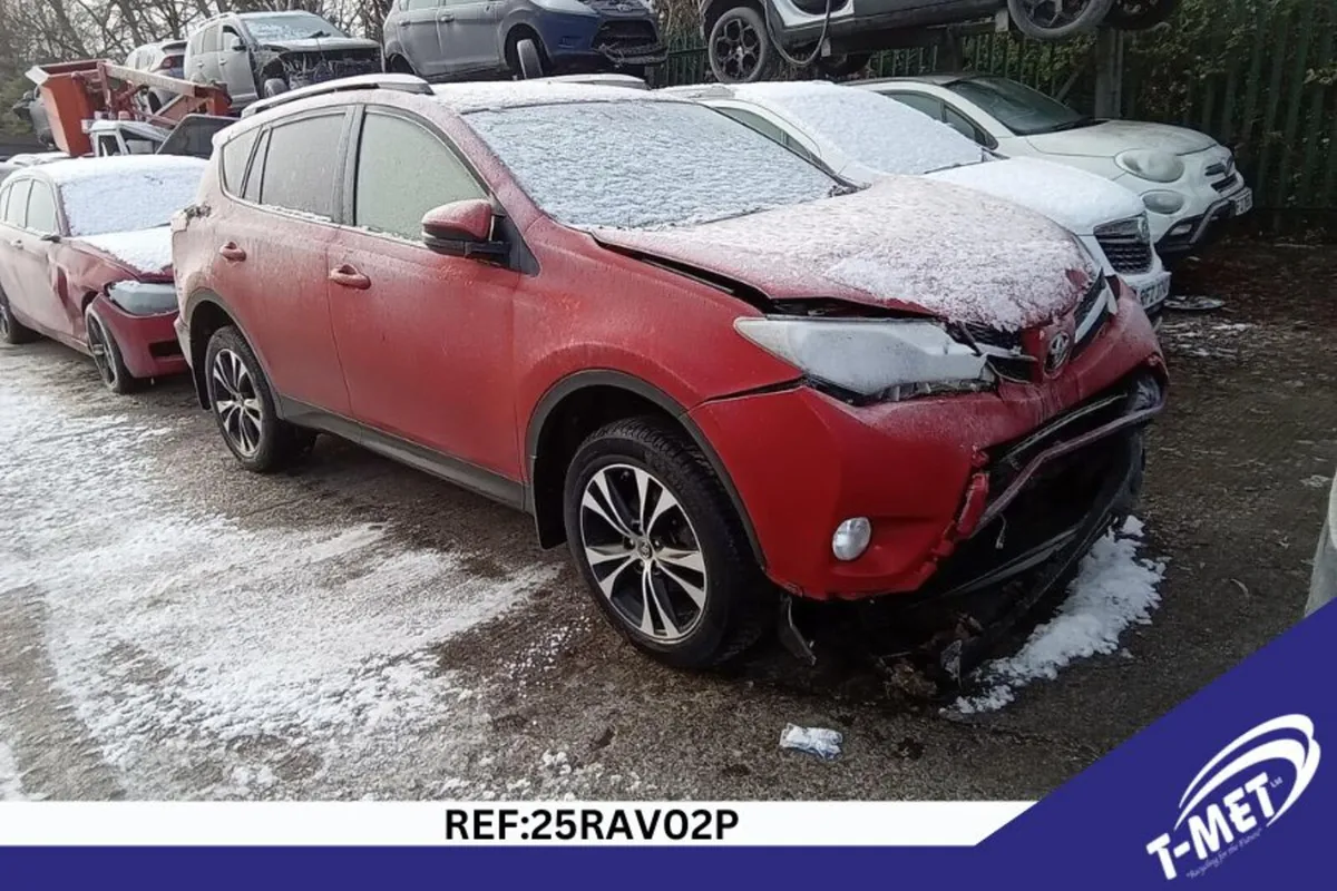 2015 TOYOTA RAV 4 BREAKING FOR PARTS - Image 1