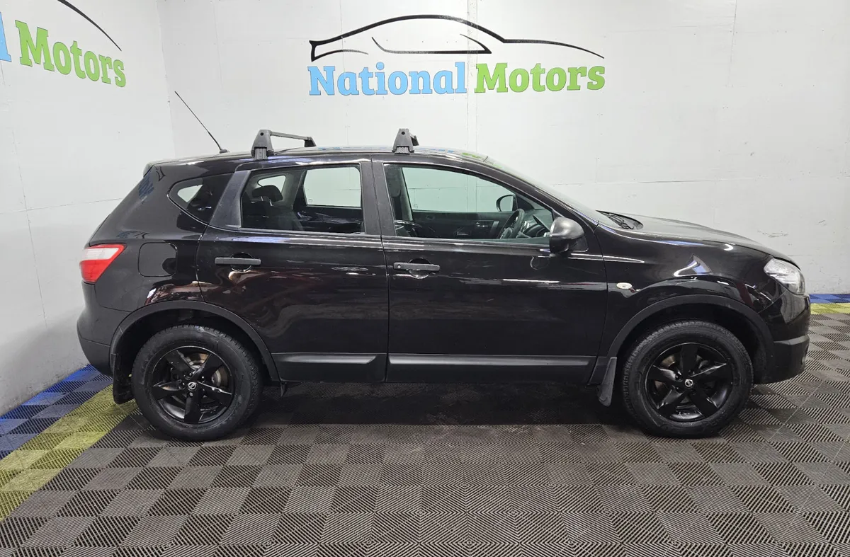 2013 Nissan Qashqai XE 1.5 DCi 110hp - Image 2