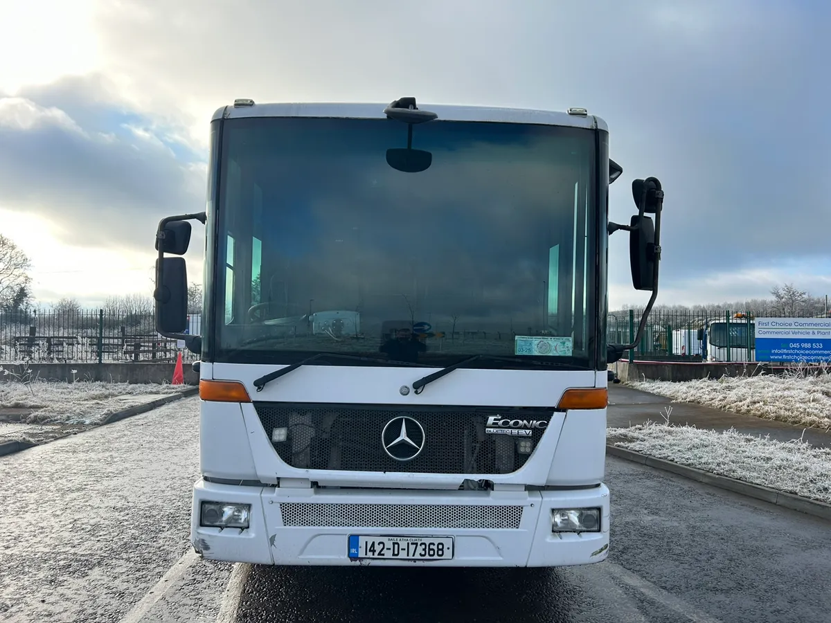 Mercedes Econic Bin Truck - Image 2