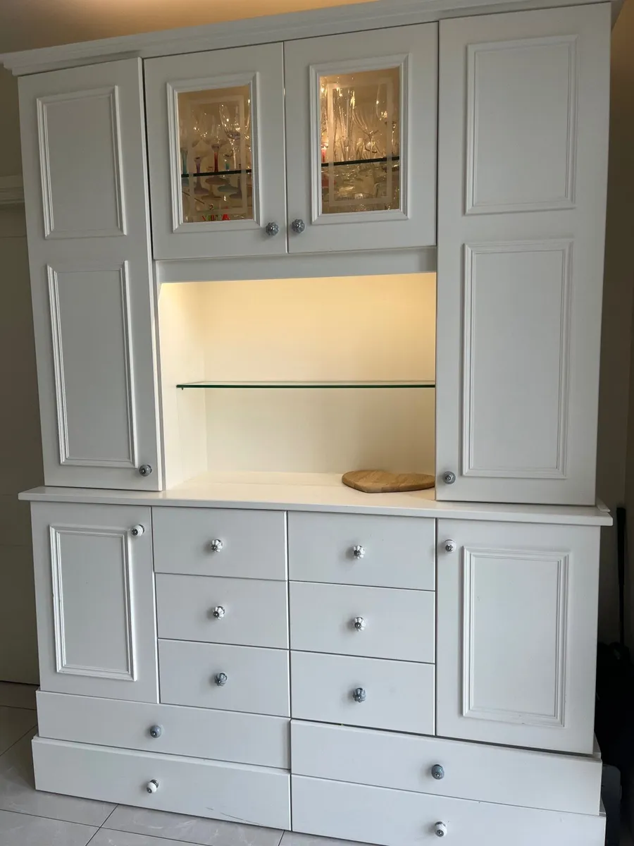 Table & Dresser - Image 1