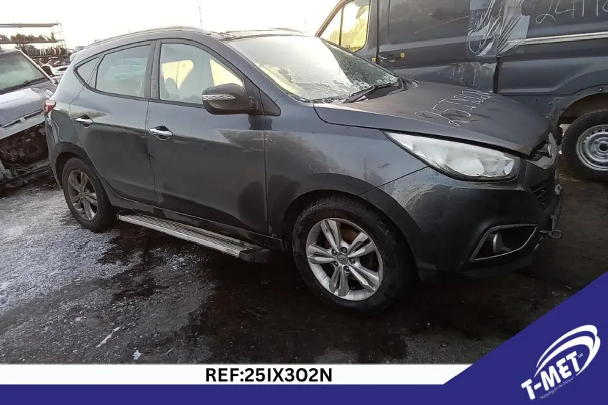 2011 HYUNDAI IX35 BREAKING FOR PARTS - Image 1