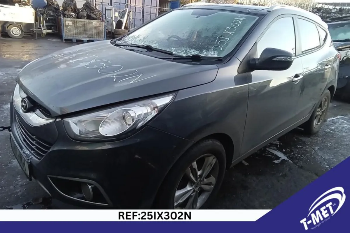 2011 HYUNDAI IX35 BREAKING FOR PARTS - Image 2