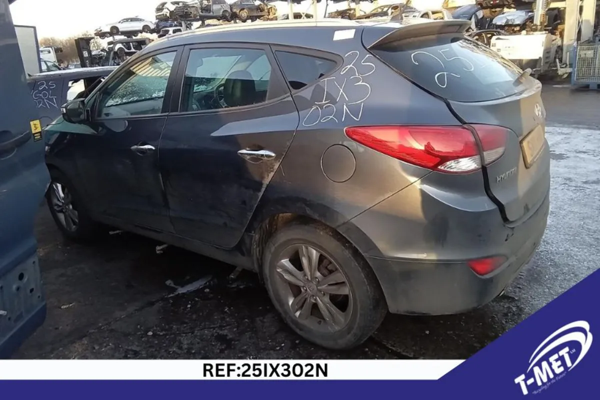 2011 HYUNDAI IX35 BREAKING FOR PARTS - Image 4