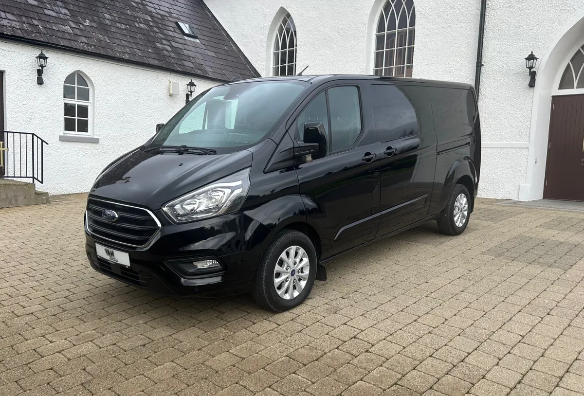 2020 (202reg) Ford Transit Custom Limited LWB - Image 3