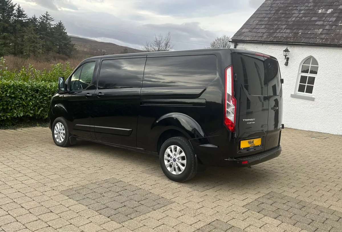 2020 (202reg) Ford Transit Custom Limited LWB - Image 4