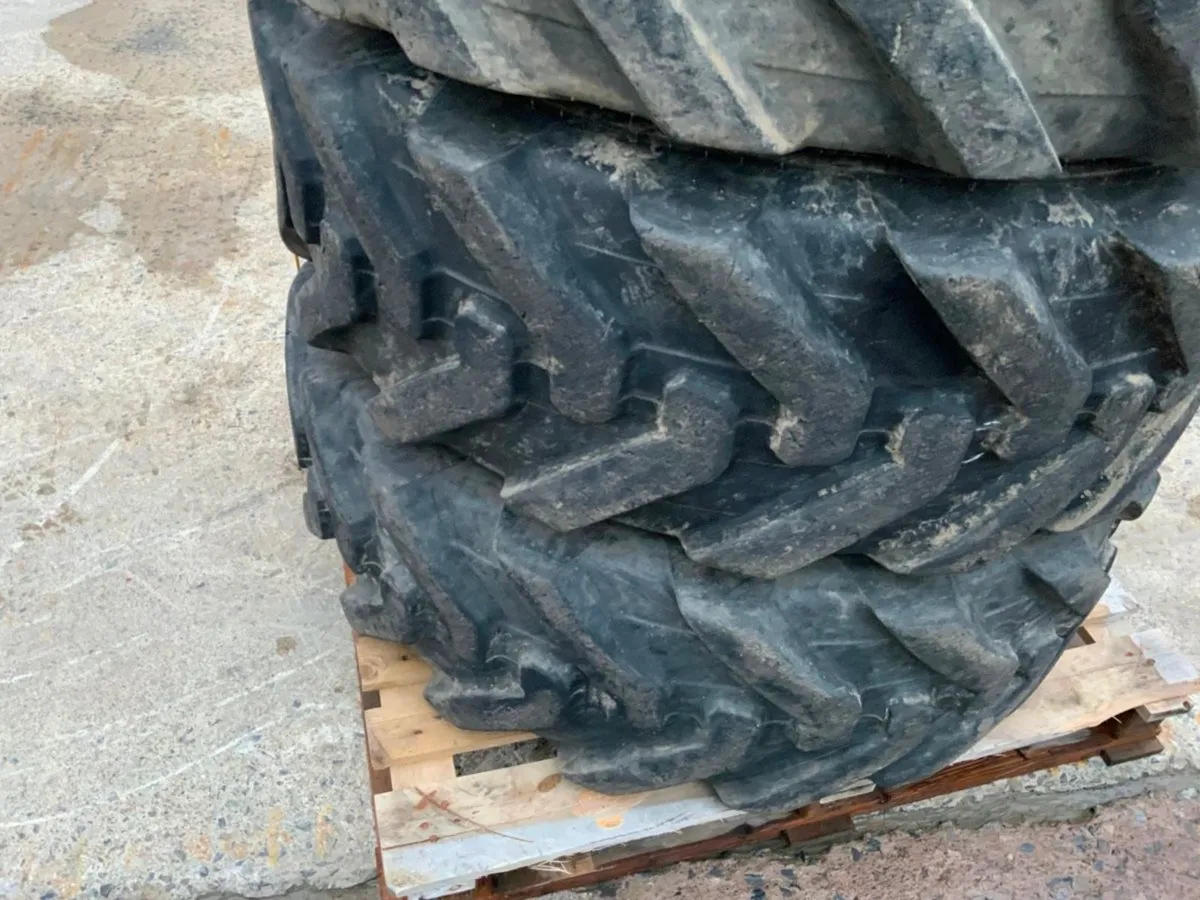 400/80/24 TELEPORTER TYRES......805. - Image 3