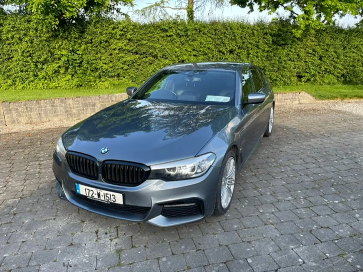 172 BMW 530e M Sport Full Service History - Image 3