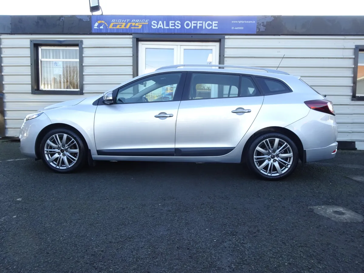 RENAULT GRAND MEGANE GT LINE ESTATE - Image 4