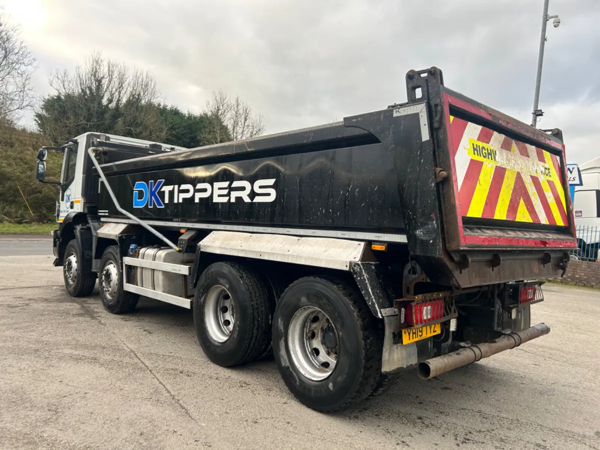 2019 iveco trakker 420 8x4 32 ton steel tipper - Image 4