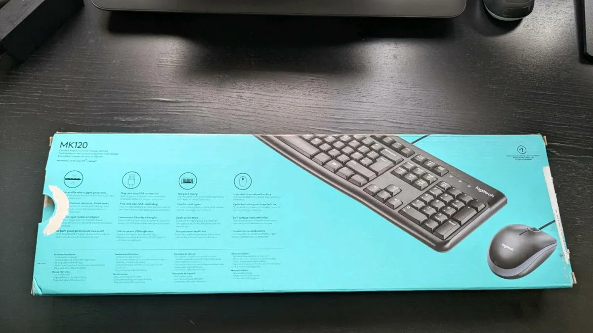 Logitech Keyboard & Mouse - Image 2