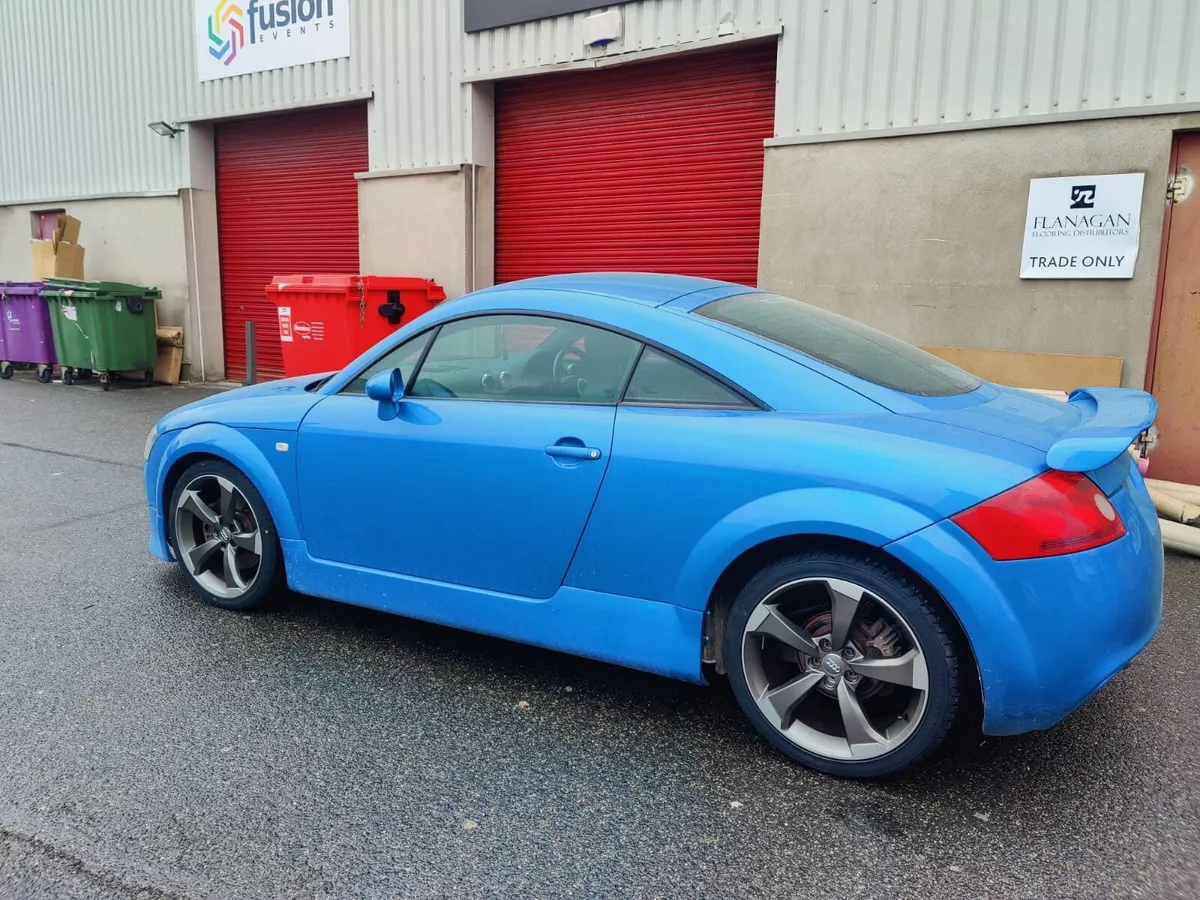 Audi tt 2002 - Image 2