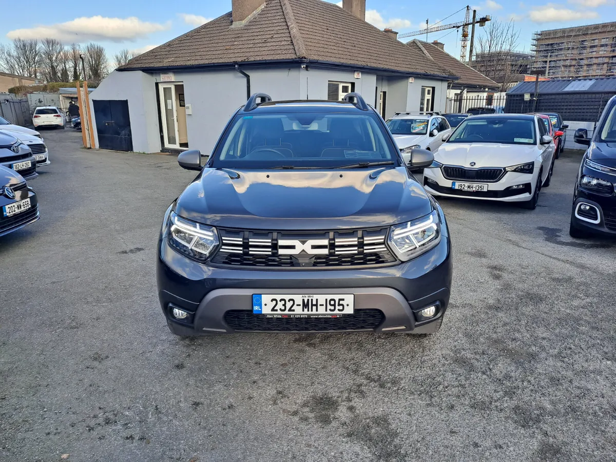 Dacia Duster 2023 TOP SPEC JOURNEY - Image 3