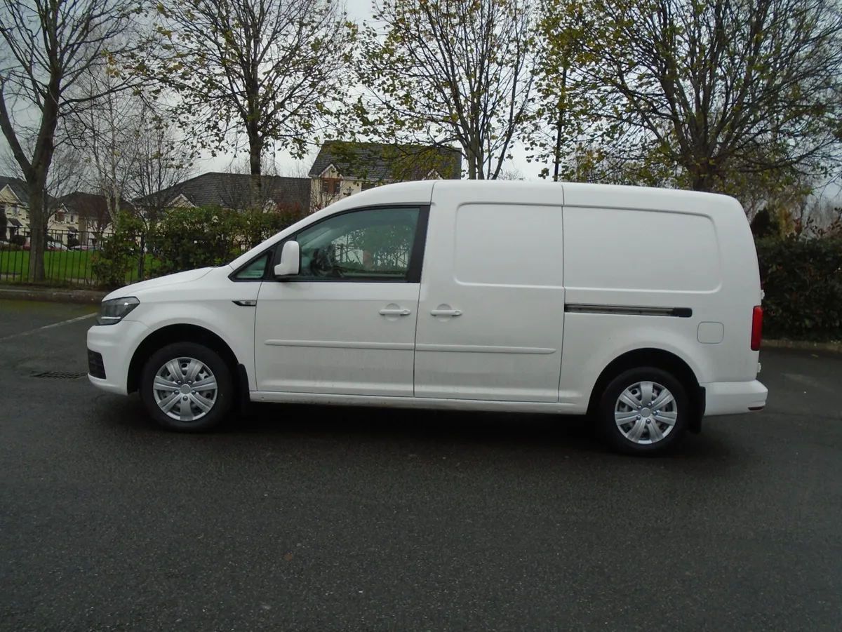 Volkswagen Caddy, 2019 One Owner,Total Price 16950 - Image 4