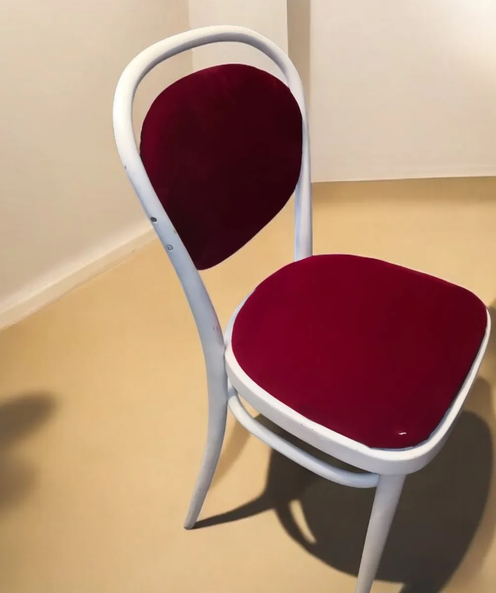 Original THONET bentwood chair x4 - Image 1