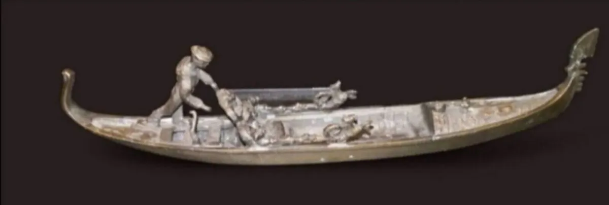 Bronze Venetian Gondola - Image 1