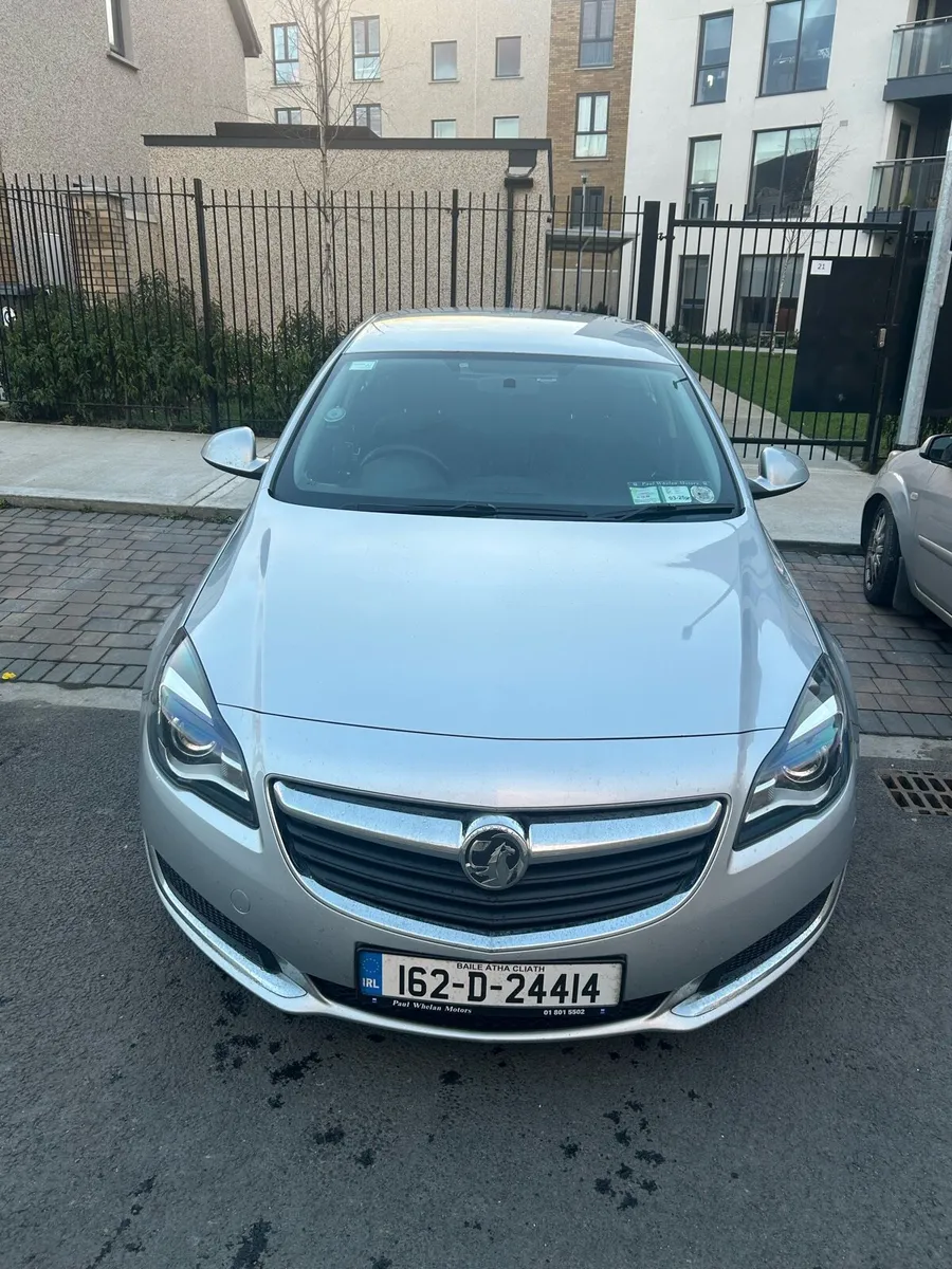 Opel Insignia - Image 1