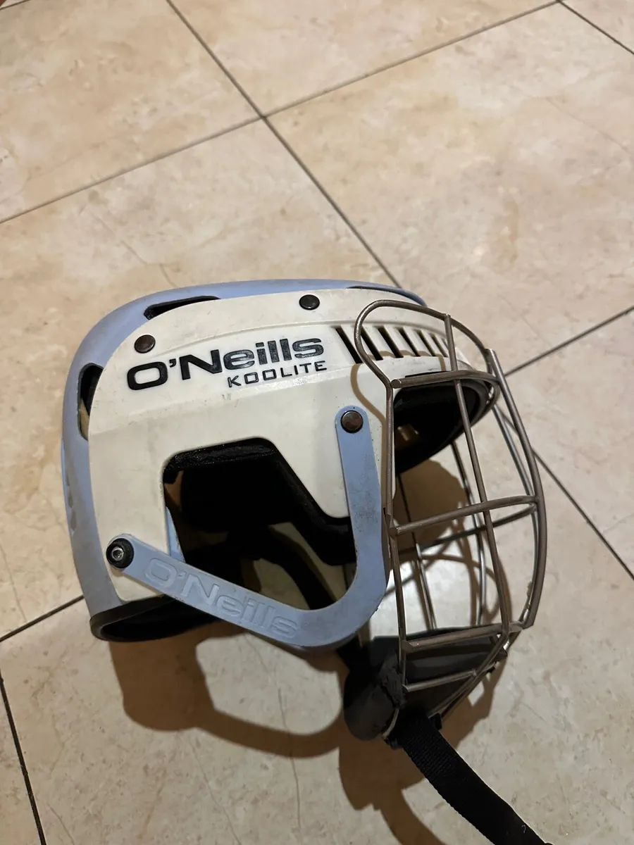 O'Neills Hurley Hurling helmet - Image 3