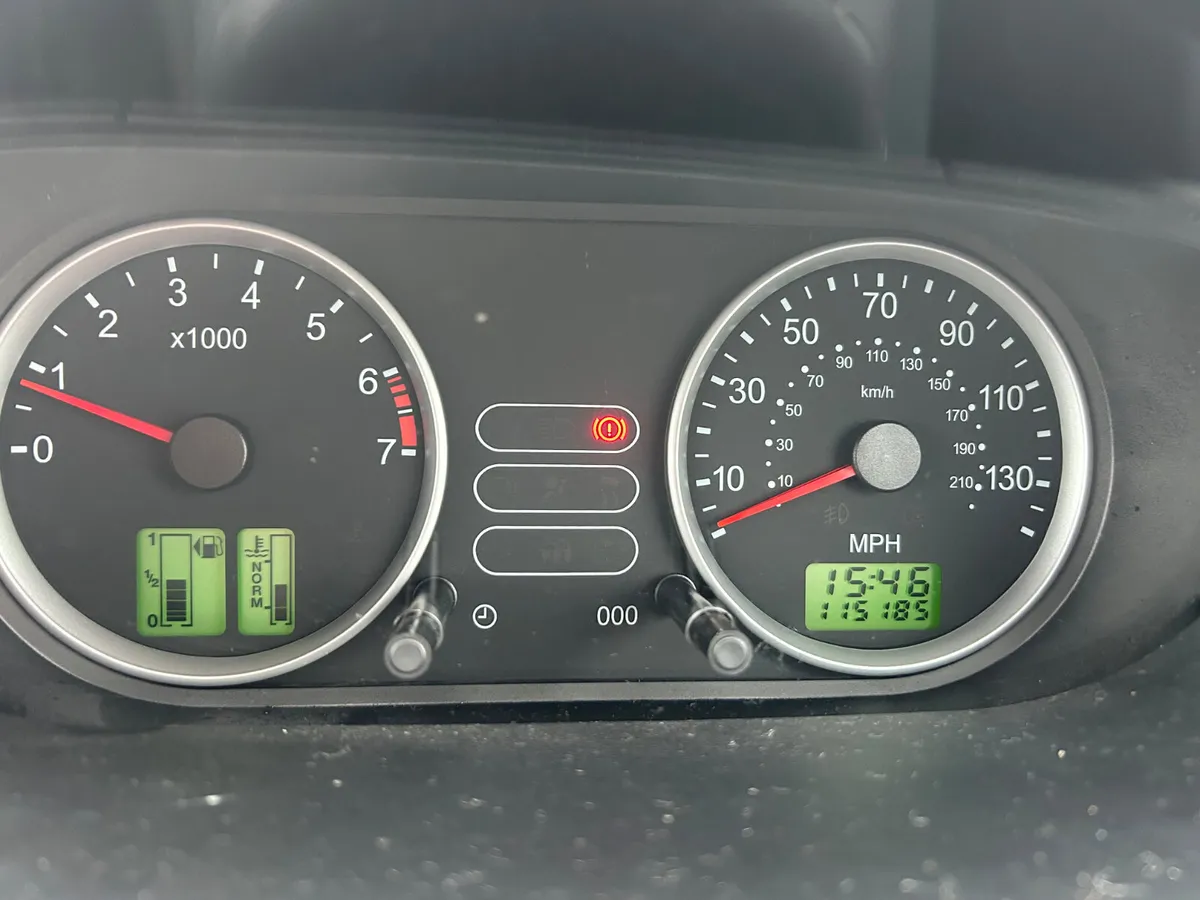 Ford Fiesta 2004 - Image 4
