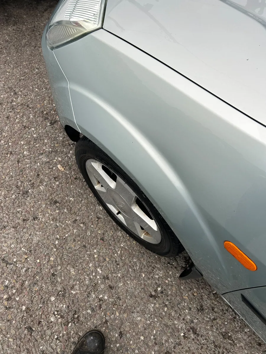 Ford Fiesta 2004 - Image 3
