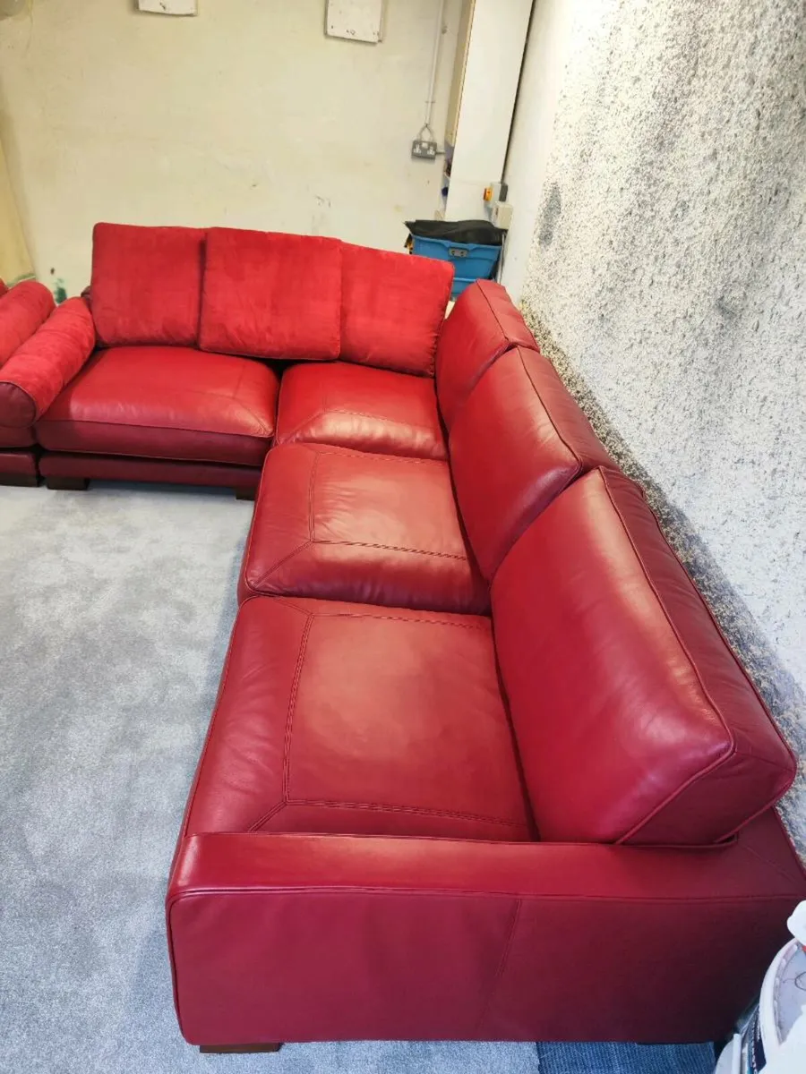 Real leather corner sofa - Image 1