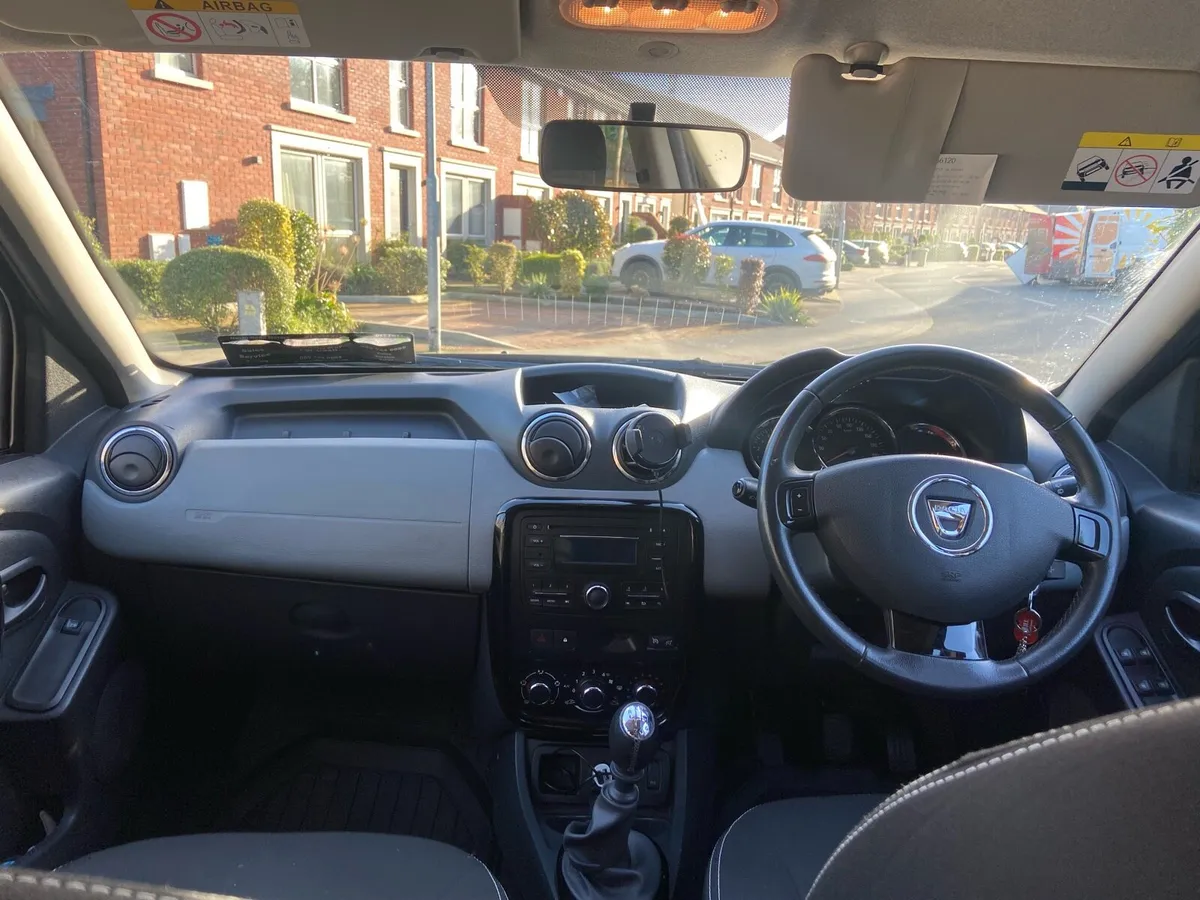 Dacia Duster Signature 2015 - Image 4