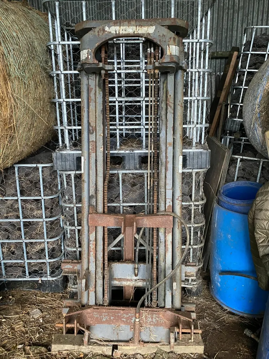 Tractor Forklift Mast - Image 1