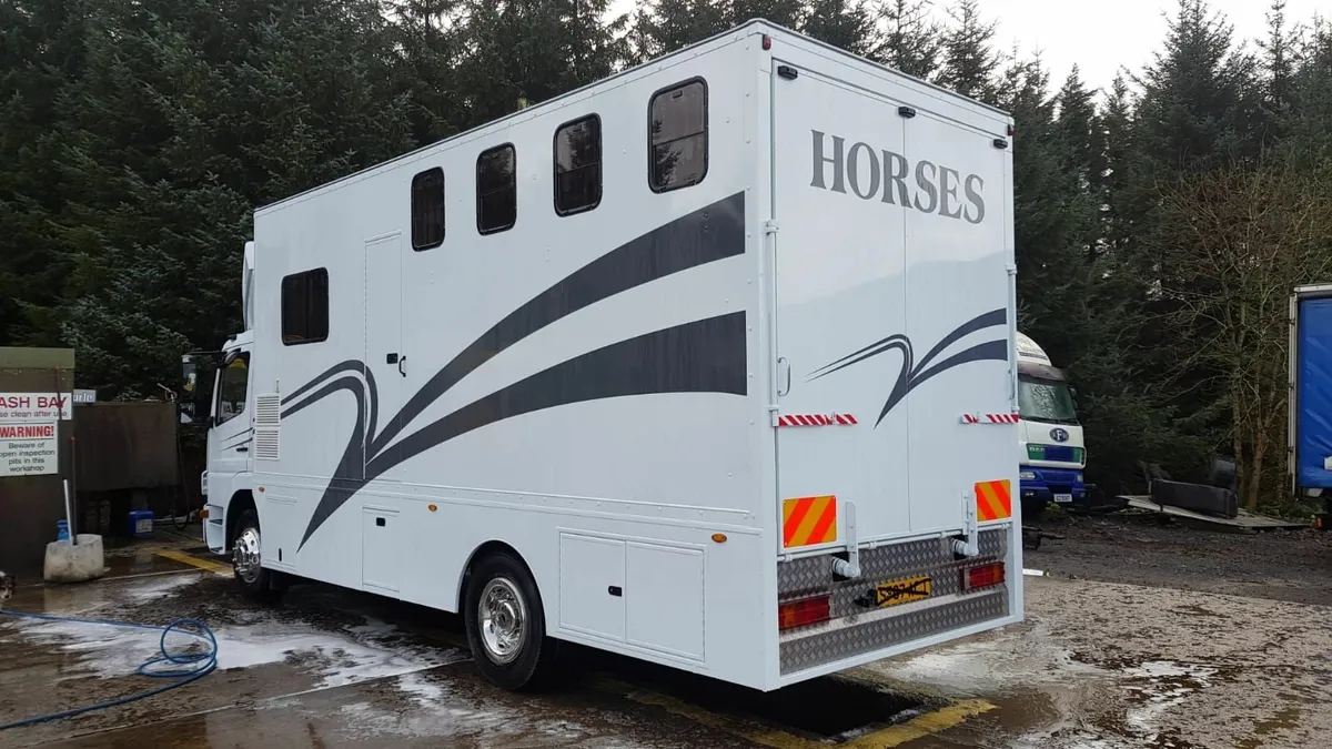 HGV Horse lorry - Image 2