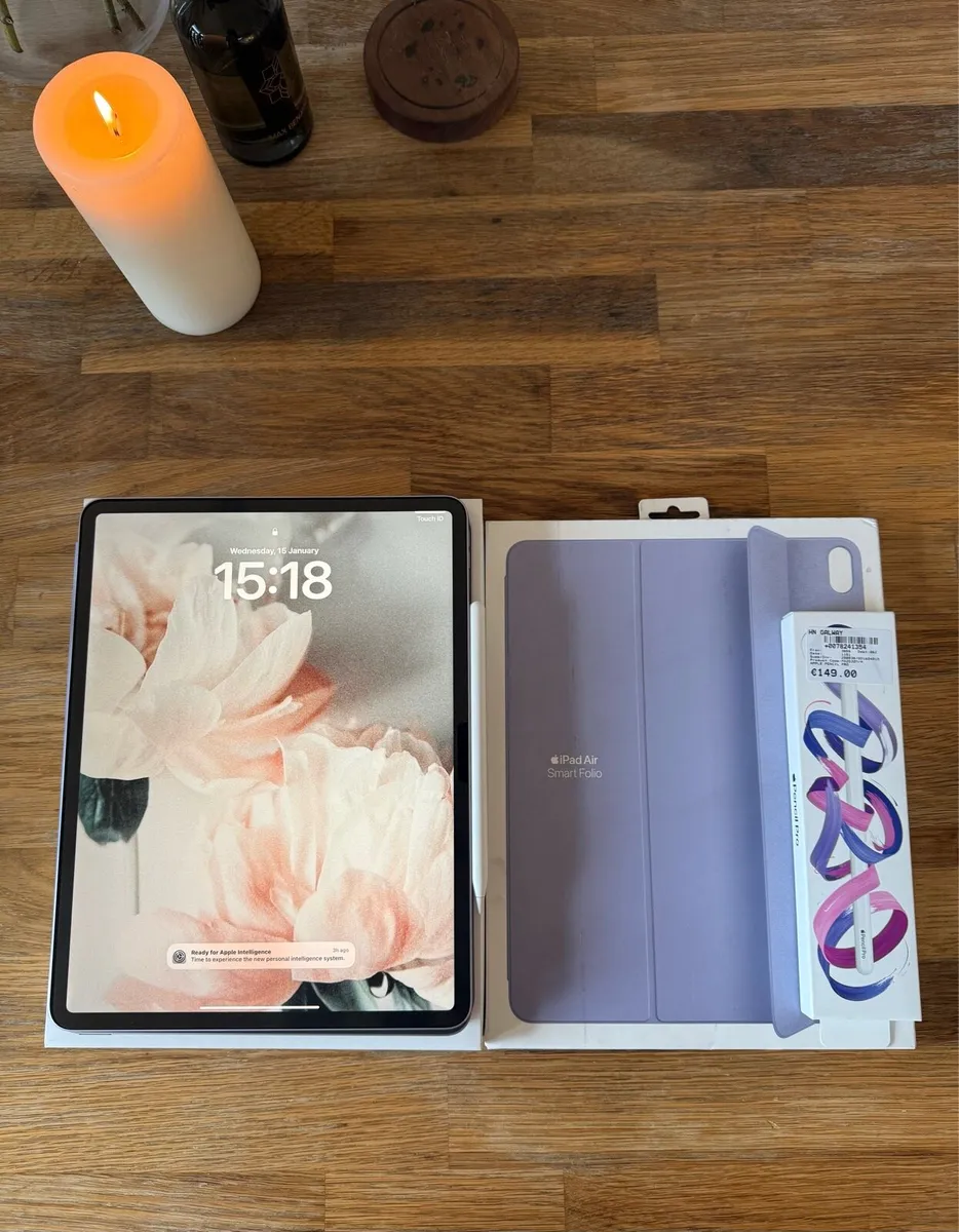 iPad Air 13” M2 | 128GB (2024) + Apple Pencil Pro - Image 2