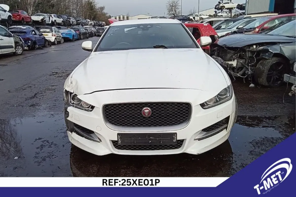 2018 JAGUAR XE BREAKING FOR PARTS - Image 2