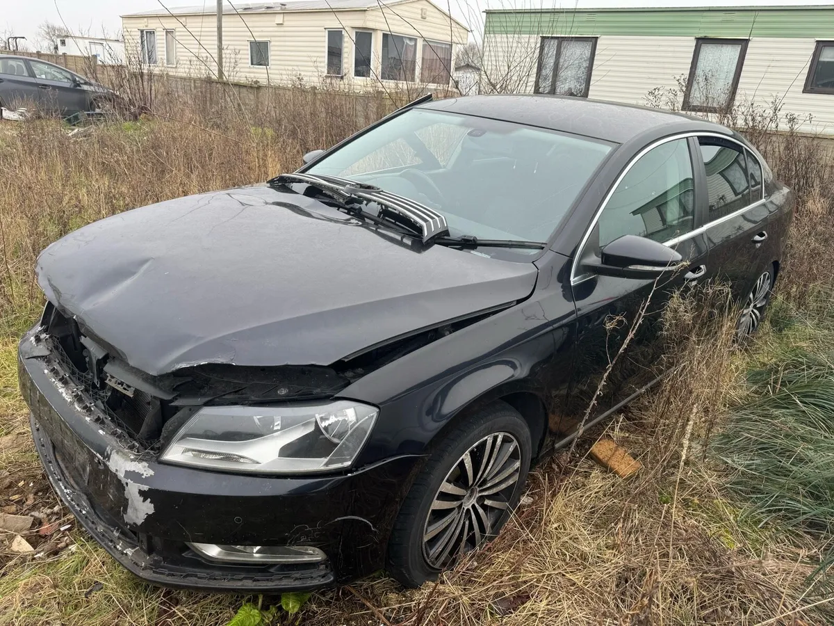 2012 vw passat diesel - Image 3