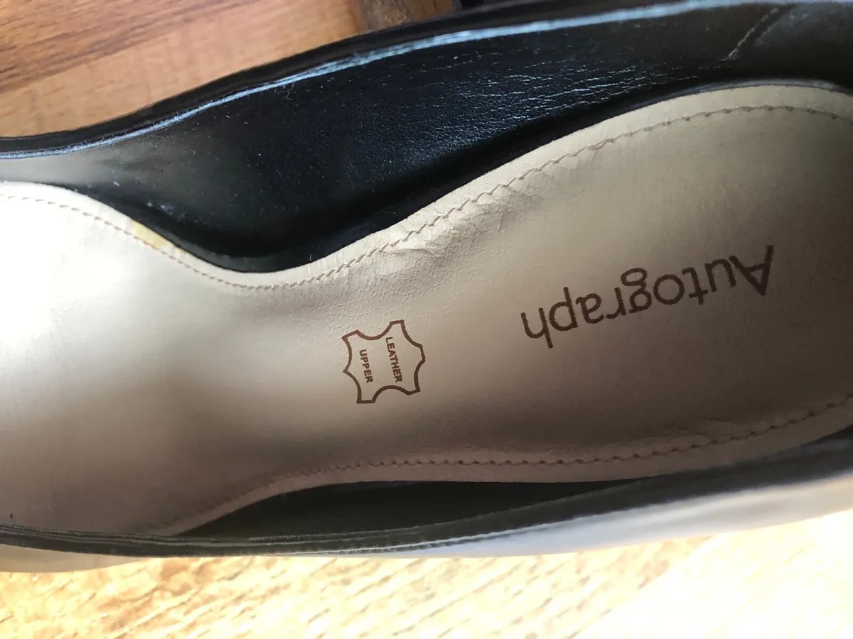Ladies shoes - Image 2