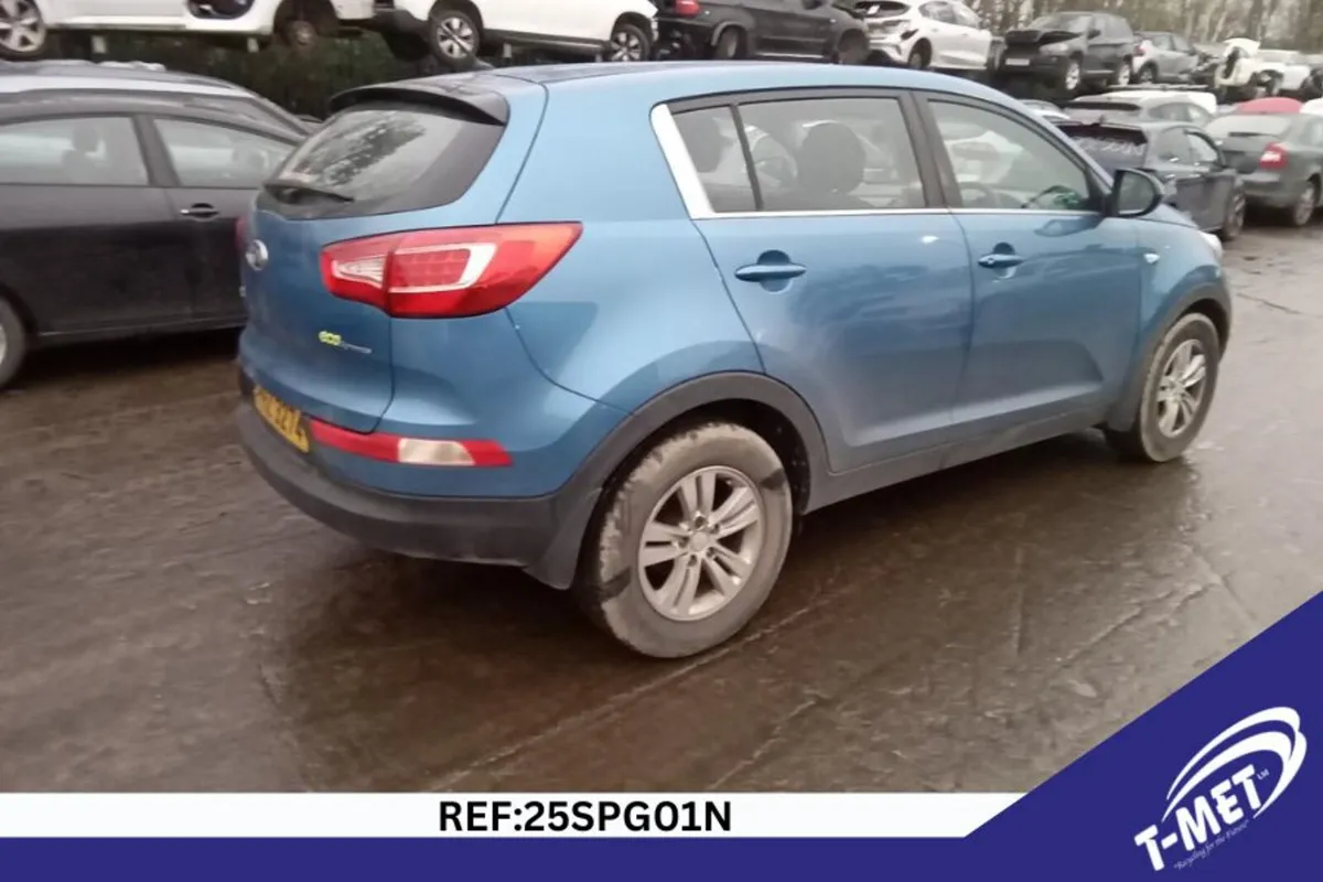 2012 KIA SPORTAGE BREAKING FOR PARTS - Image 4