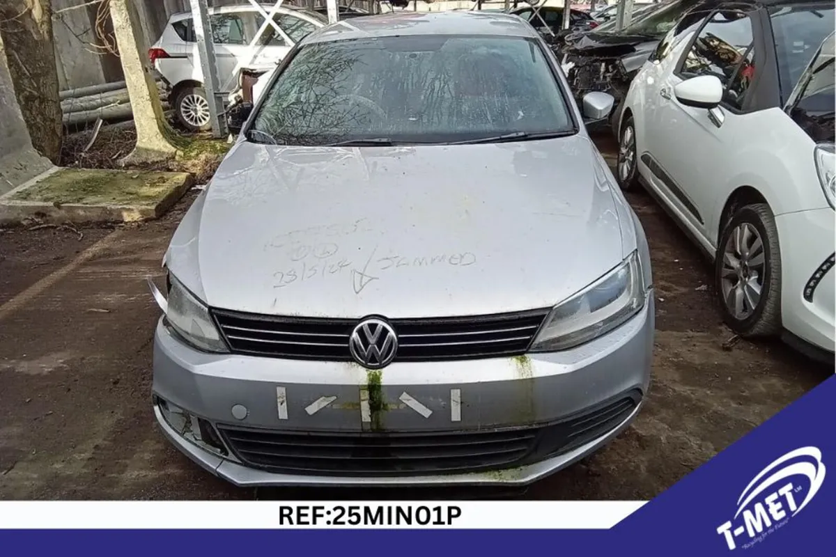 2011 VOLKSWAGEN JETTA BREAKING FOR PARTS - Image 2