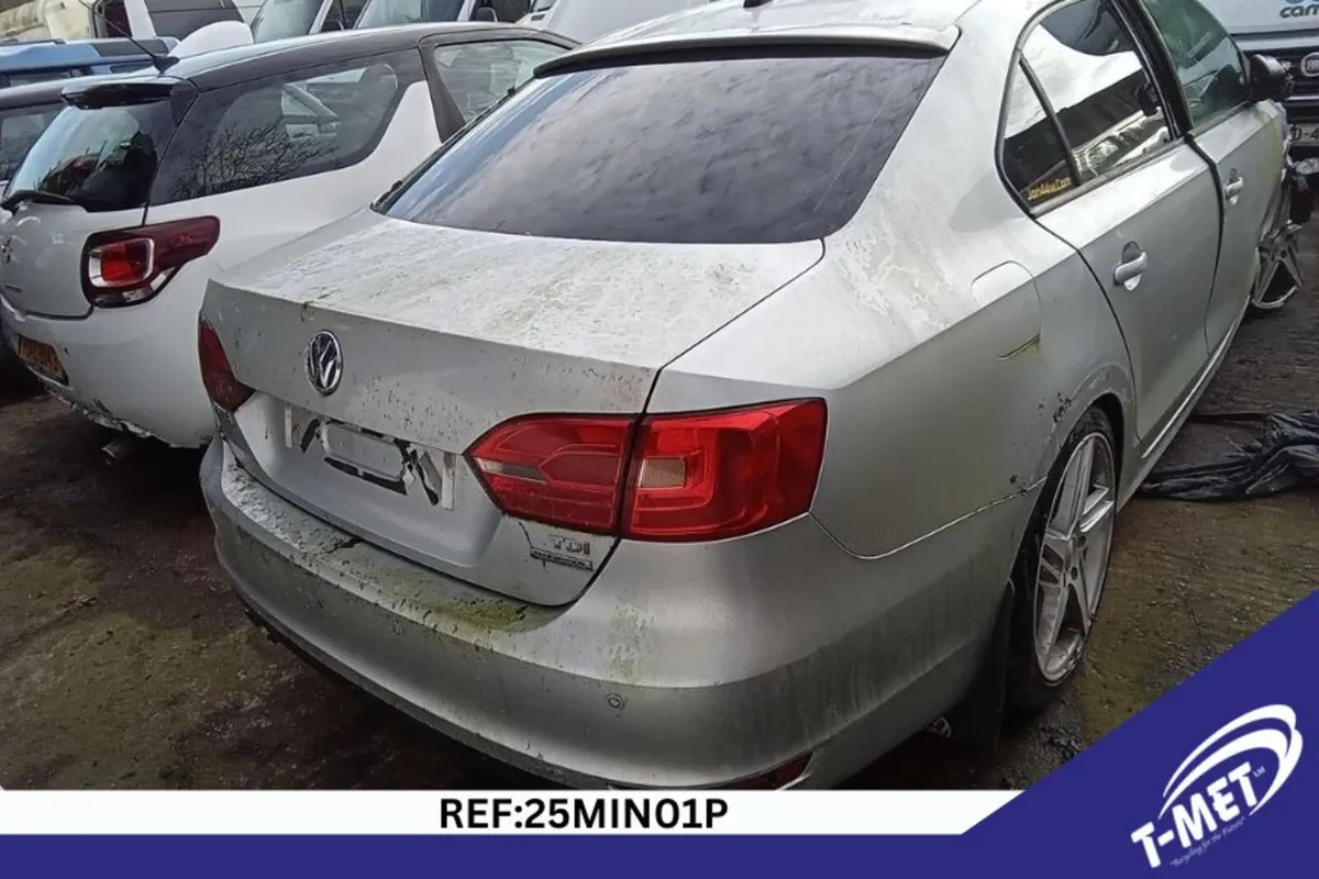 2011 VOLKSWAGEN JETTA BREAKING FOR PARTS - Image 4