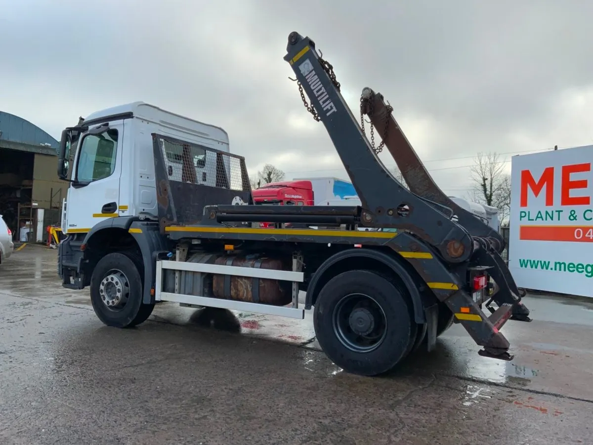 Mercedes-Benz Arocs 1824 Chain Lift Skip Loader.. - Image 4